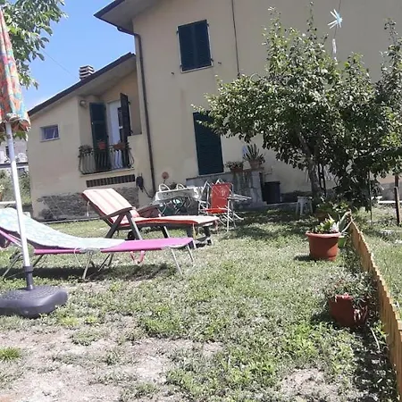 Casa Sotto Il Castello Lägenhet *